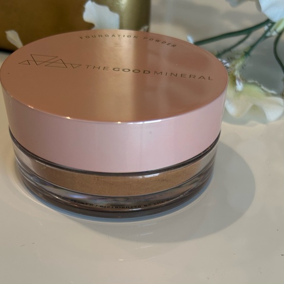 Foundation Powder - Coco 1 - Picture 4 of 7